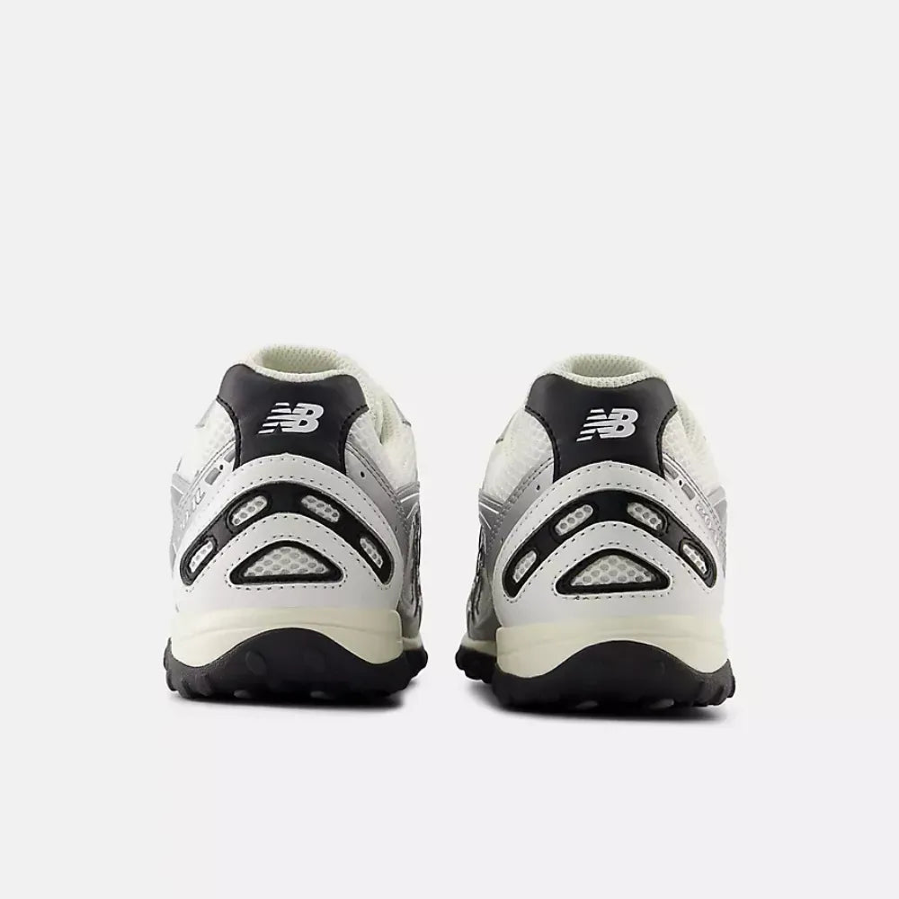 New Balance 204L Silver Metallic Black