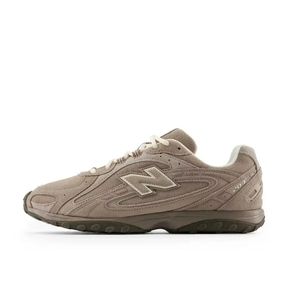 New Balance 204L Beige