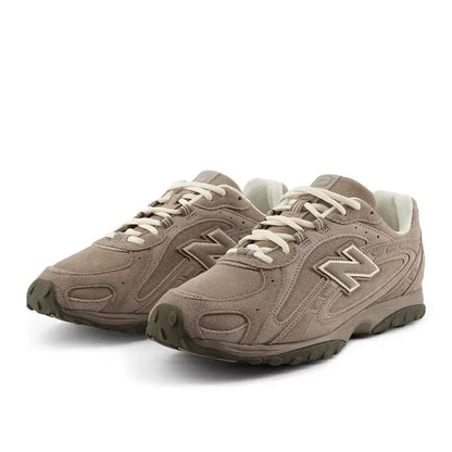 New Balance 204L Beige
