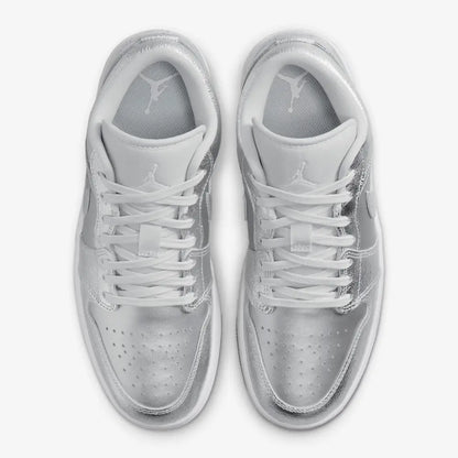 Air Jordan 1 Low SE Metallic Silver
